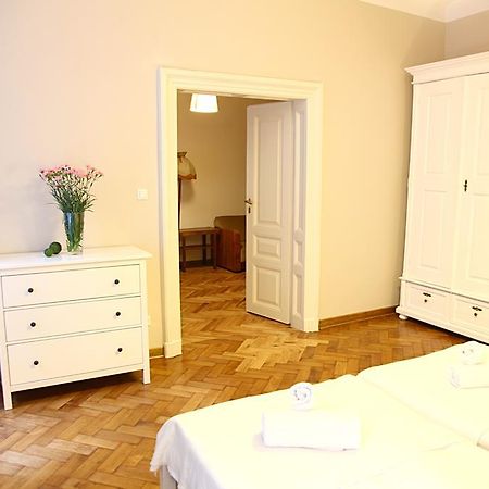 Apartamenty Muzyczny Krakow Ngoại thất bức ảnh