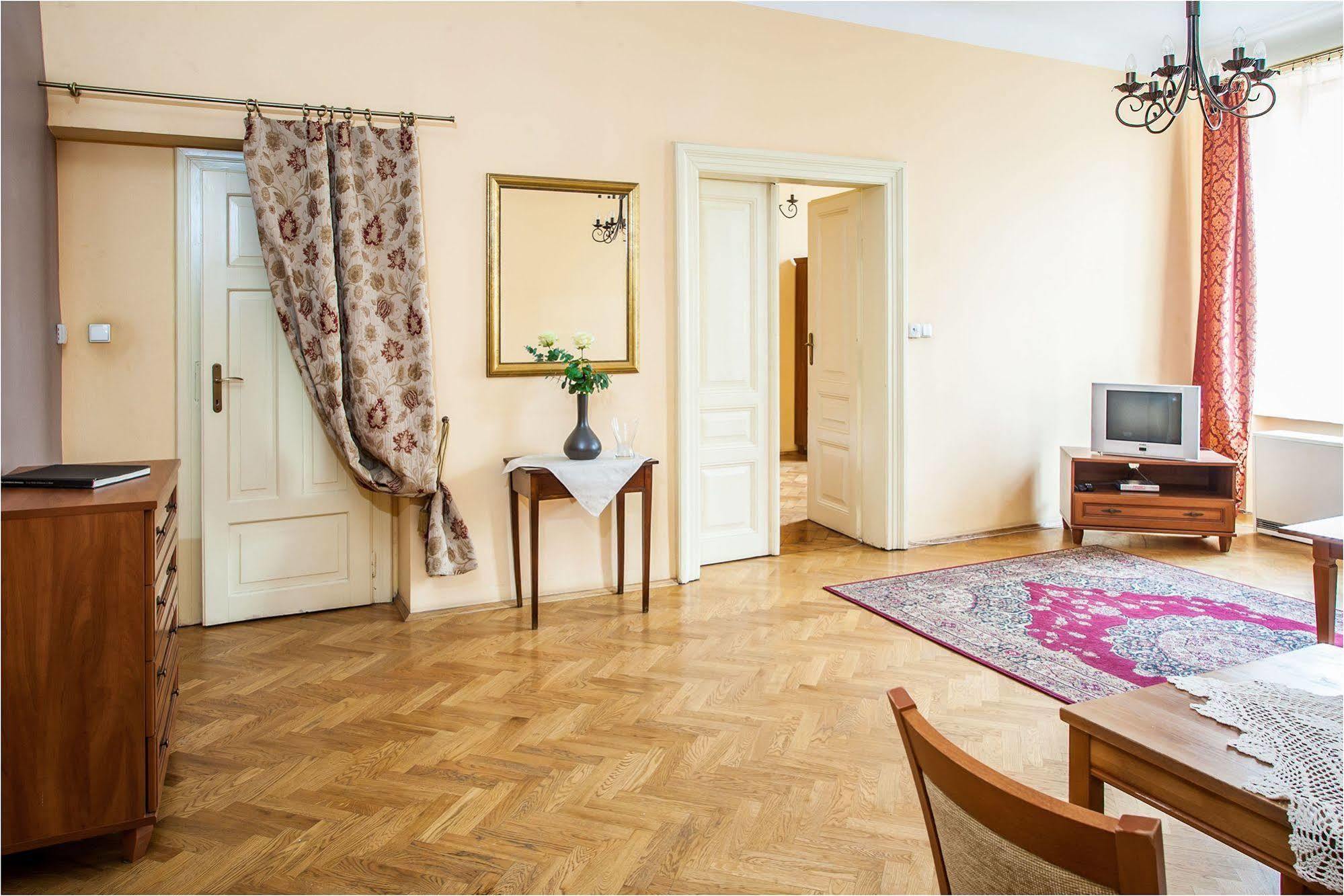 Apartamenty Muzyczny Krakow Ngoại thất bức ảnh